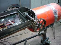 Ich baue den grill aus 4 alten stahlfelgen, die ich zusammen. Der Grilljunky Und Die Smoker Ratte Teil 06 Rauchklappe Und Rostauflage Smoker Selber Bauen Youtube