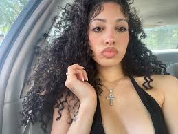 Hey yawl!!! I'm Gandi. I'm a wife, mom of 1, full-time employee, and a  part-time travel business owner. I joined this group because I was banned a  long time ago from the