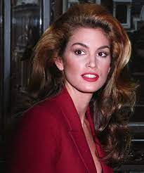 90s Hairstyles That We D Love To See Make A Comeback 90s Hairstyles Blowout Hair 1990s Hairstyles