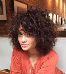 Complete this process by working from the bottom layers of your hair to the top and don't spend too much time perfecting each curl. 16 Best Short Curly Hair For 2021 Hairstyles Haircuts
