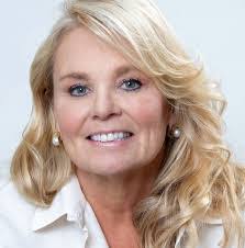 Diane Shevlin's Instagram, Twitter & Facebook