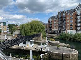 Statistiken, mannschaftskader, spiele und ergebnisse der mannschaft brentford aus brentford. Magpie And Crown Brentford Restaurant Bewertungen Telefonnummer Fotos Tripadvisor