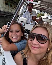 The buses 🚎 have rolled out with our new pictures! I absolutely LOVE this!  The BEST morning news team in south Florida can be seen riding around  Broward & Miami-Dade County every