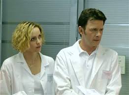 Rokem, přinese dramatické chvíle i milostné napětí a do budoucna slibuje vskutku zajímavé rozuzlení rozehraných zápletek. Ordinace V Ruzove Zahrade 202 Doktore Kde Jsi Idnes Cz