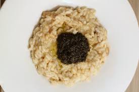 In questa sezione potrete trovare spunti, consigli e indicazioni per creare appetitose ricette risotti con cereali e farine, carne, pesce, formaggi e latticini. Risotto Alle Castagne Con Crema Di Tartufo Un Pinguino In Cucina