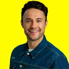 Sean Bone has successfully completed his medical at Snap Inc. and is in the  final stages of completing his move from X/Twitter 👻 HERE WE GO! Today is  officially the last of