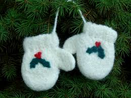This ornament sized mittens are knit with fingering weight yarn. Christmas Miniature Felted Mittens In July Cckittenknits S Weblog