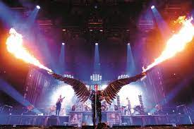 Engel (german for angel or angels) is a song by german industrial metal band rammstein. Bildergebnis Fur Rammstein Engel Rammstein Till Lindemann Concert