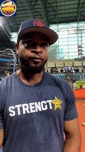 Corey Kuck's Instagram, Twitter & Facebook