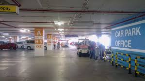 Vallet parking adalah tempat parking yg paling nyaman untuk kereta bosku boskudan disini tempatnya sanggat strategis lokasinya berada di depan pintu masuk. Flying Out Of Kuala Lumpur Low Cost Terminal Klia2 Economy Traveller