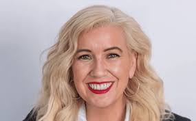 Red, Autore presso iMille