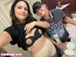 Shelley Hennig  shelleyhennig Фото утечки OnlyFans обнаженная №1 -  Nudogram v2.1