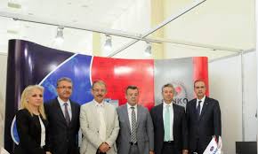 Özel sani konukoğlu hastanesi (37 m), özel sani konukoğlu hastanesi (37 m), fırat medikal (76 m), çözüm kulak burun boğaz merkezi (271 metre), ermed ortopedi medikal (274 metre). Sanko Hastanesi Gapplast Fuari Nda Telgraf Gazetesi