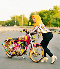 Model Wulan Aansimbem Wulansimbem13 Cbcantik Cbjatim Cbhits Kleper Cbkontes Herex Hits Cb Galery Cb Hunting Sepeda Gaya Hijab Gambar Karakter