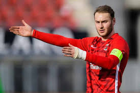 Az alkmaar ace teun koopmeiners has finally broken his silence amidst links with leeds united when speaking to voetbal international. Arsenal Turn Attentions To Az Alkmaar S Teun Koopmeiners Kick Daddy