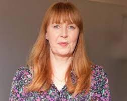 Linda Silvester's Instagram, Twitter & Facebook