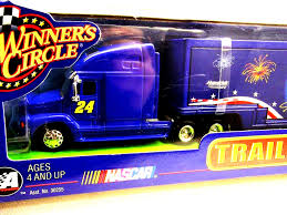 Xl, 100% baumwolle, hergestellt in den usa dieses shirt ist für rennfahrer jeff gordan und feiert seine beiden daytona 500 siege in 1997 und 1999. Jeff Gordon 24 Blue Pepsi Dupont Nascar Daytona Trailer Rig Winner S Circle Series Rare Vintage 2002 Now And Then Collectibles