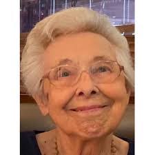 Jackie Langford's Instagram, Twitter & Facebook