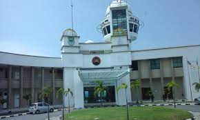 Balai cerap ini dibuka kepada orang ramai yang berminat dengan astronomi. Balai Cerap Telok Kemang Kompleks Baitul Hilal Port Dickson Goresan Tinta Emas