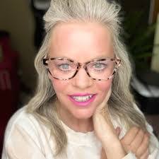 Melissa Usry's Instagram, Twitter & Facebook