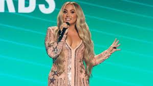 Demi lovato is reinventing herself this year. Demi Lovato Debuts Fierce New Blonde Half Shaved Haircut Entertainment Tonight