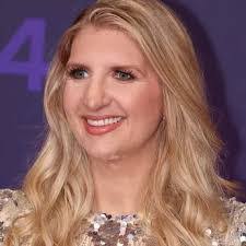 Gail Lacey's Instagram, Twitter & Facebook