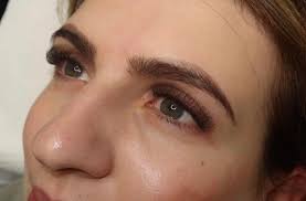 Can any of you lovely ladies do lashes tomorrow afternoon at all please🙏🏻  I know it's short notice😅