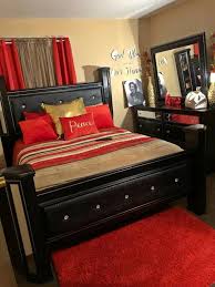 Pin By Thatangel Ash On Dreams Bedrooms Master Bedrooms Decor Bedroom Red Room Decor Bedroom