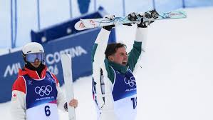 Breaking: Woods wins stunning moguls gold