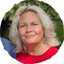 Dena Stuart's Instagram, Twitter & Facebook