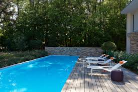 Piscine Paysagee Cote Jardin