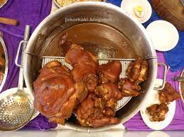 Dan eric's grand ice cream doesn't charge a franchising fee, since they do not offer franchising, only retailership; Bar Wang Rice å¤è‚‰ éœ¸çŽ‹é£¯ Johor Bahru S Wallet Friendly Tyrant Rice Johor Kaki Travels For Food