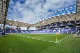Название (порт.) estádio do dragão. Estadio Do Dragao
