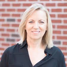 Donna Brewton's Instagram, Twitter & Facebook