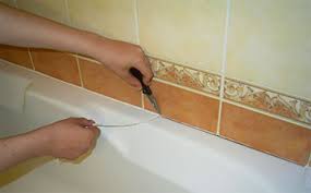 Sirkeyle silin diyorlar ama faydalı olur mu acaba? Fayanslar Arasinda Beyaz Dikisler Nasil Yapilir Eski Derz Dolgu Fayanslarindan Nasil Cikarilir Puf Noktalari