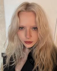 I fear I may have to move here :/ (I'm terrified to talk to anyone because  my French is embarrassing)