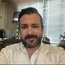 Estimado casal, Edgar do Valle Ramos e Elaine, comemorando aniversário dela  em uma gostosa pousada. Felicidades! #ColunaSocial #FolhaPatense #Jornal  #SociedadePatense #SandraCastro #PatosdeMinas #MinasGerais #SC #Sociedade