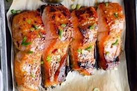 как вкусно приготовить красную рыбу с овощами в духовке Krasnaya Ryba S Pomidorami V Folge Recept S Foto Vkuso Ru