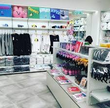 Get access to exclusive content and experiences on the world's largest membership platform for artists and creators. Pin By Vicencia Rafaelia On Bt21 Kpop Store Bts Merch Kpop Merch