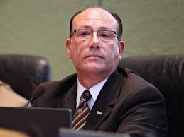 Victor Crist, taxi companies get into it at Public Transportation  Commission meeting