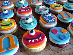 These birthday cupcakes pictures will give you the inspiration to help your little one smile on their special day. Cupcake Decorating Ideas For Boys 1st Birthday Muffins Dekorieren Leckere Cupcakes 1 Geburtstag Cupcakes