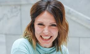 Janette Olsen's Instagram, Twitter & Facebook