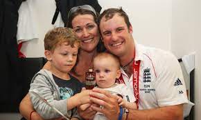 Andrew strauss is the opening batsman for england & he made his odi debut against srilanka in 2003. Ruth Strauss Wife Of Former Cricketer Andrew Dies Aged 46 Andrew Strauss The Guardian