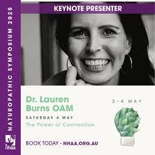 Gina Crowe's Instagram, Twitter & Facebook