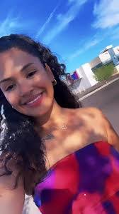 Anna Rayburn's Instagram, Twitter & Facebook