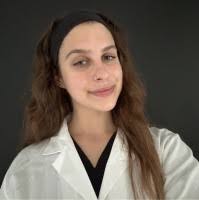 100+ perfiles de «Minassian»