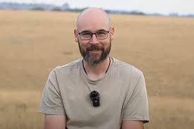 Adeliana Loira atrévete a mirarla fijamente