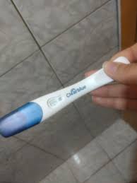 Os testes de gravidez de farmácia positivos tradicionais costumam aparecer sempre da mesma forma, 2 linhas avermelhadas. Positivo E O Medo De Ser Psicologica Tentando Engravidar Principal Babycenter