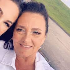 Vera Story's Instagram, Twitter & Facebook