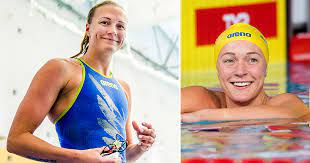 Katinka grew up in baja, hungary and was coached in swimming by her grandfather, lászló bakos until the age of 13. Katinka Hosszu